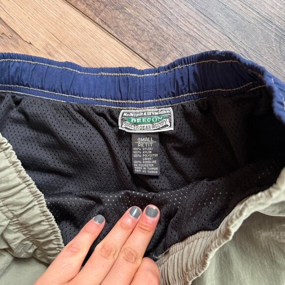 Vintage Cargo Shorts Size Small - Picture 2 of 4